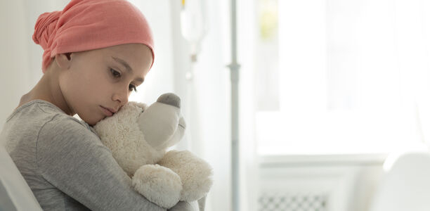 Bild zu Junge Krebspatienten - Nicht bei allen Krebsarten bessere Überlebenschancen