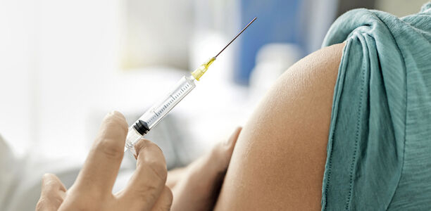 Bild zu HPV-Impfung - Impfquote in Deutschland noch immer viel zu niedrig