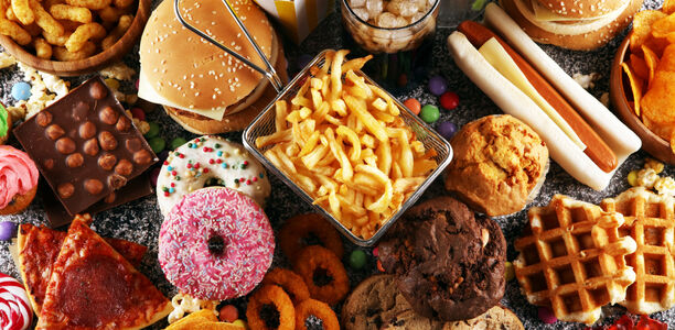 Bild zu Studie mit Kindern - Kardiovaskuläres Risiko durch hochverarbeitete Lebensmittel erhöht